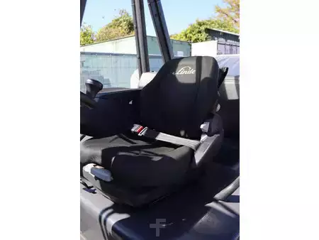Chariots électriques à 4 roues 2024  Linde E50HL-01 (31)