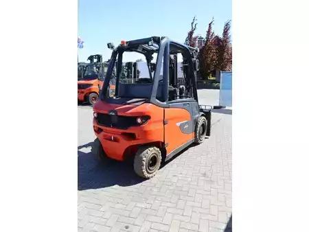 Chariots électriques à 4 roues 2024  Linde E50HL-01 (7)