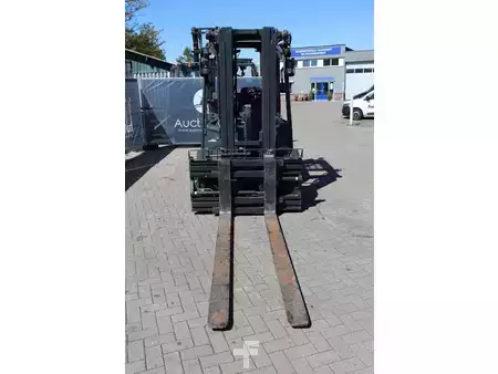 Chariots électriques à 4 roues 2024  Linde E50HL-01 (9)