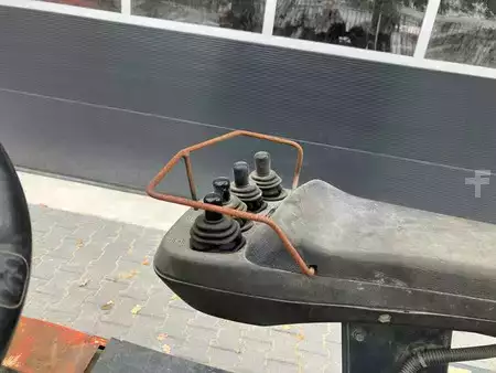 El Truck - 4-hjul 2005  Toyota 7FBMF25 (10)