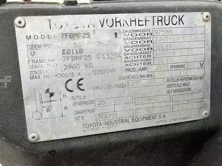 El Truck - 4-hjul 2005  Toyota 7FBMF25 (8)