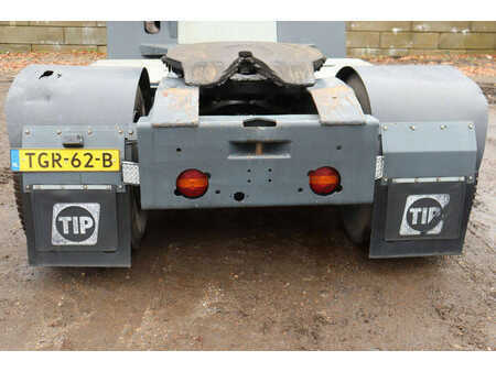 Terminaltraktor 2008  MOL YM 180/4X2 (15)