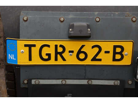 Terminaltraktor 2008  MOL YM 180/4X2 (16)