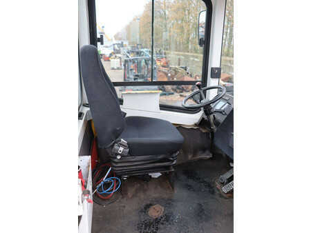 Terminaltraktor 2008  MOL YM 180/4X2 (19)