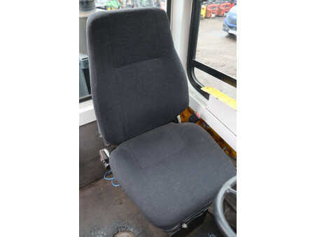 Terminaltraktor 2008  MOL YM 180/4X2 (20)