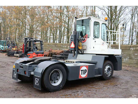 Terminaltraktor 2008  MOL YM 180/4X2 (6)