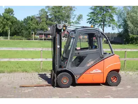 Dízel targoncák 2006  Linde H25D (1)