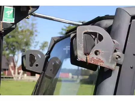 Dízel targoncák 2006  Linde H25D (14)
