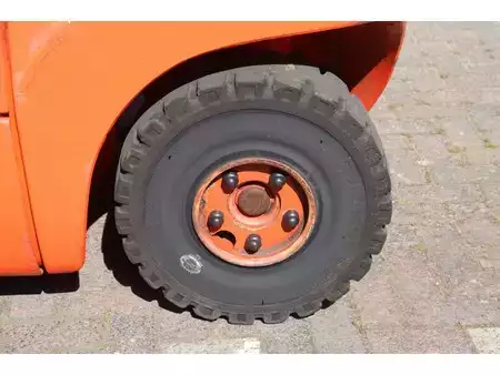 Dízel targoncák 2006  Linde H25D (17)