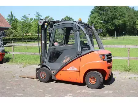 Dízel targoncák 2006  Linde H25D (3)
