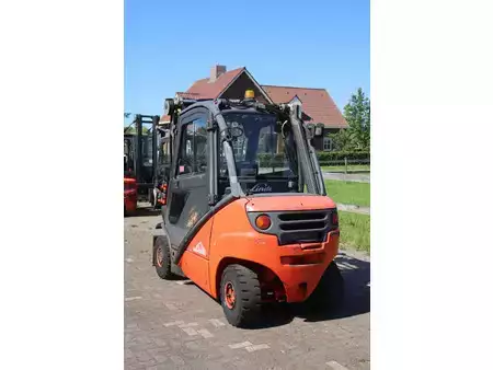 Dízel targoncák 2006  Linde H25D (4)