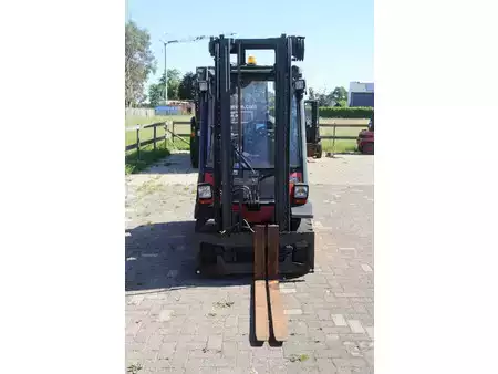 Dízel targoncák 2006  Linde H25D (8)