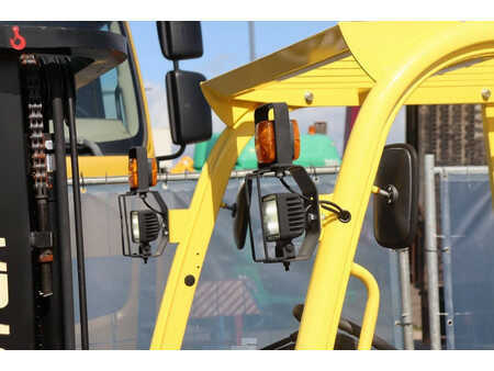 Chariots élévateurs diesel 2023  Hyster H2.5UT (13)