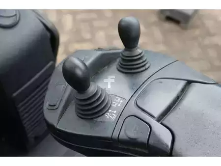 Diesel truck 2017  Linde H20D-02/600 (28)