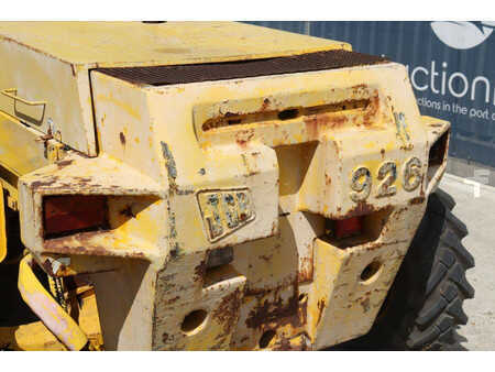 Empilhador todo-terreno - JCB 926 (18)