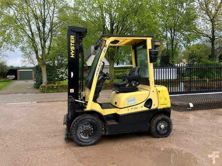 Chariot élévateur diesel 2017  Hyster H2.0XT (1)