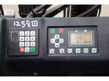 Sähkö - 4 pyör 2016  Toyota 8FBMKT25 (26)