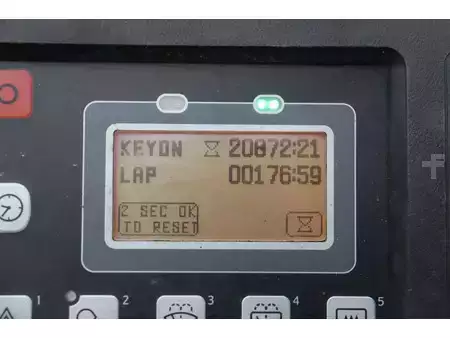 Sähkö - 4 pyör 2016  Toyota 8FBMKT25 (27)