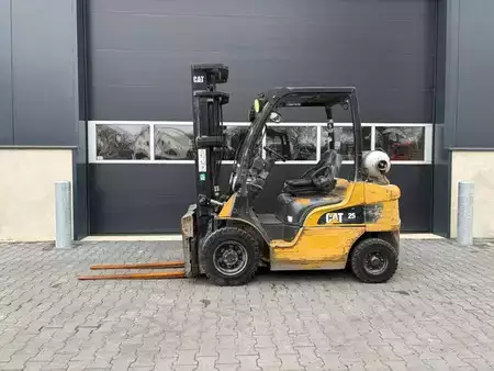 LPG heftrucks 2011  CAT Lift Trucks GP25N (2)