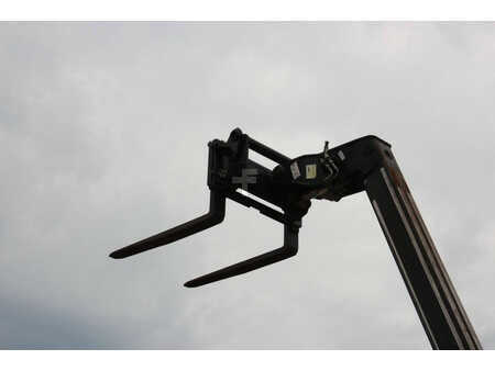 Sollevatori telescopici rigidi 2015  Manitou MT625-49 (33)