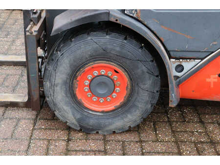 Carretilla elevadora diésel 2007  Linde H35D (13)