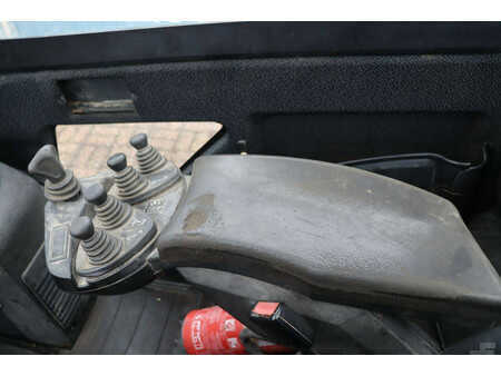 Carretilla elevadora diésel 2007  Linde H35D (28)