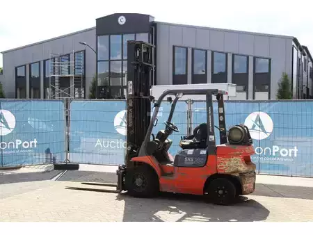 LPG Forklifts 2011  Toyota 42-7FGF25 (3)