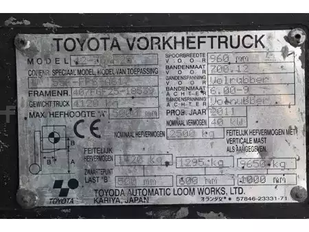 LPG Forklifts 2011  Toyota 42-7FGF25 (32)