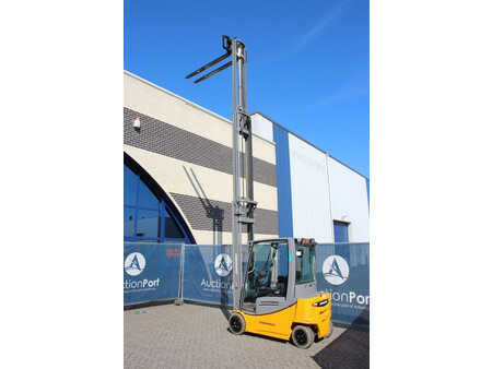 Elektro 4 Rad 2019  Jungheinrich EFG 320 (31)