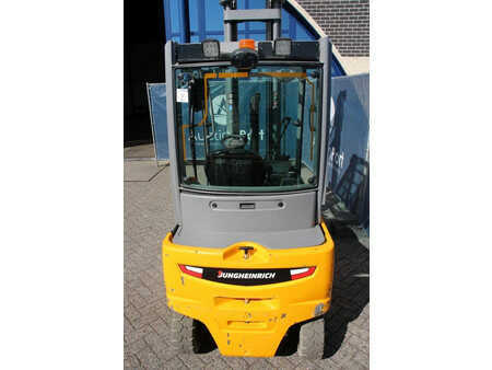 Elektro 4 Rad 2019  Jungheinrich EFG 320 (4)