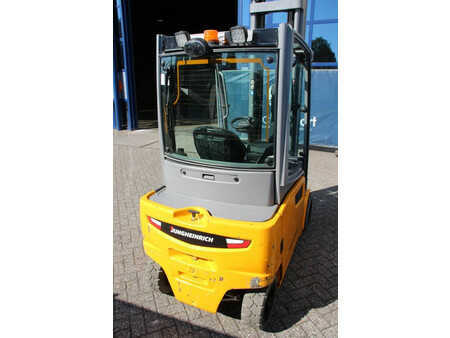 Elektro 4 Rad 2019  Jungheinrich EFG 320 (5)