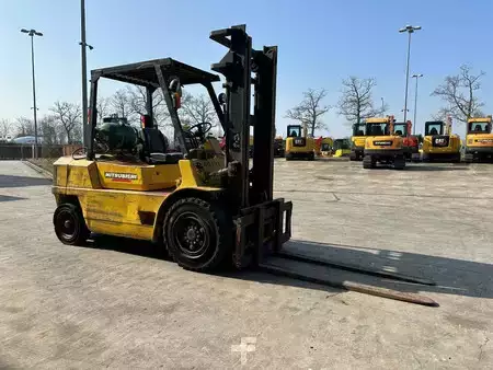 Carretilla elevadora GLP 1989  Mitsubishi FG40 (3)