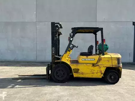 Carretilla elevadora GLP 1989  Mitsubishi FG40 (8)