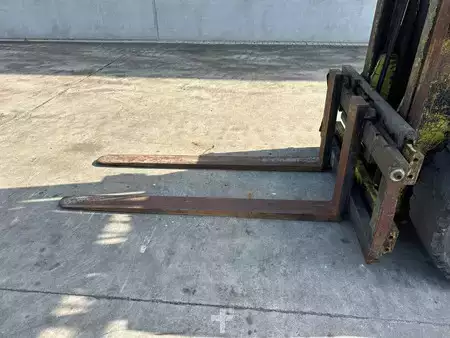 Carretilla elevadora GLP 1989  Mitsubishi FG40 (9)