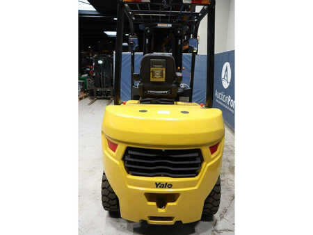 Carrello elevatore diesel 2021  Yale CDP30UX (5) 