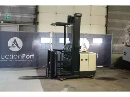 Vertikal-Kommissionierer - Crown Access 123 Comprehensive System Control (1)