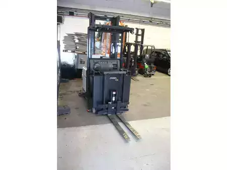 Vertikal-Kommissionierer - Crown Access 123 Comprehensive System Control (6)