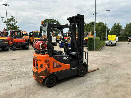 Empilhador a gás 2017  Doosan GC20E-5 (4)