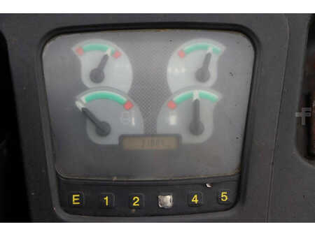 Carrelli elevatori diesel 2002  Yale GDP50MJ E2214 (31)