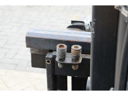 Carrelli elevatori diesel 2002  Yale GDP50MJ E2214 (33)