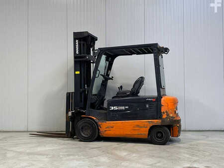 Doosan B35X-5