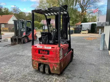 Electric - 4 wheels 2009  Yale ERP16ATF (SWB) E2380 (5)
