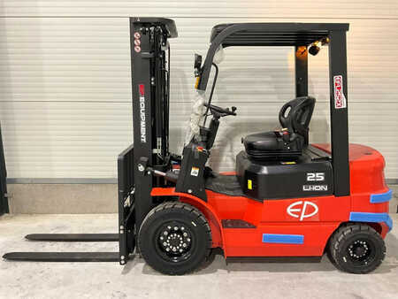 4 Wheels 2025  EP Equipment EFL252X (1)