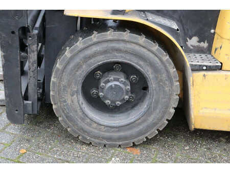 Elektromos 4 kerekű - CAT Lift Trucks EP30K (12)