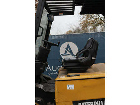 Elektromos 4 kerekű - CAT Lift Trucks EP30K (21)