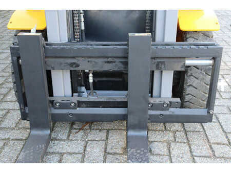 Diesel gaffeltruck 2016  Jungheinrich DFG 316 (12)