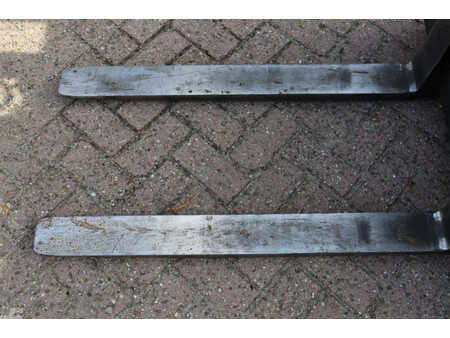 Elektro čtyřkolový VZV - Jungheinrich  (11)