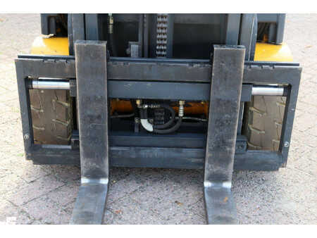 Elektro čtyřkolový VZV - Jungheinrich  (12)