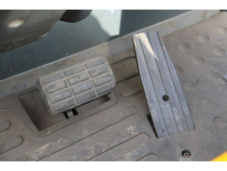 Elektro čtyřkolový VZV - Jungheinrich  (24)