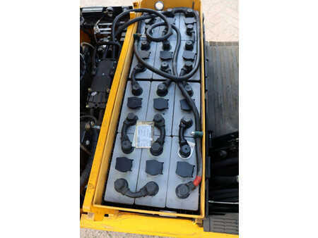 Elektro čtyřkolový VZV - Jungheinrich  (30)